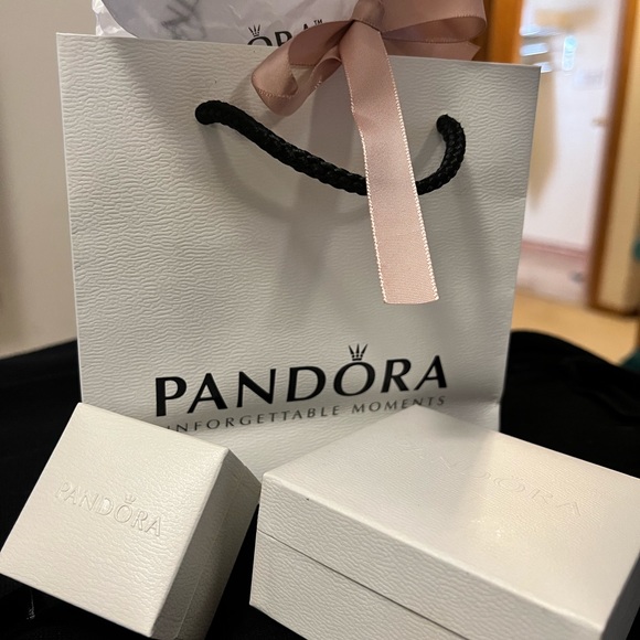 Pandora bundle - Picture 3 of 3